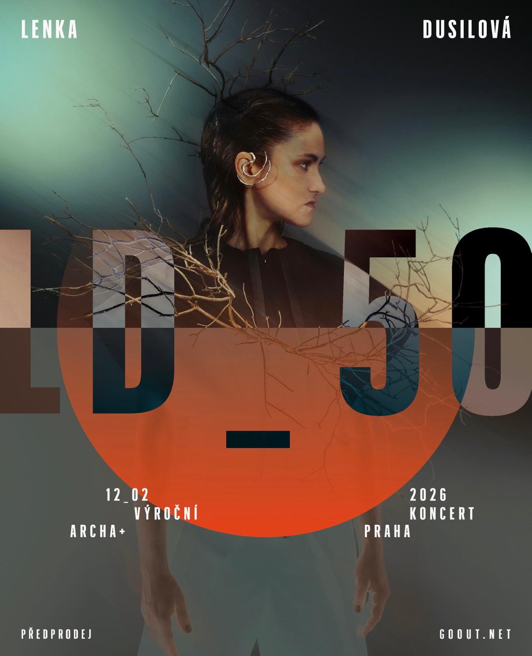 Lenka Dusilová bilancuje třicet let hudebního dobrodružství na svém retrospektivním albu