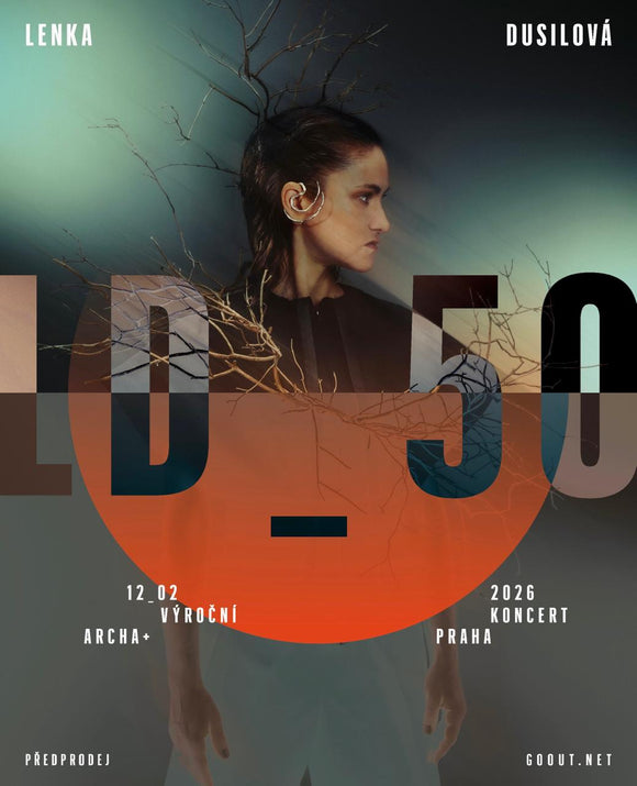 Lenka Dusilová bilancuje třicet let hudebního dobrodružství na svém retrospektivním albu